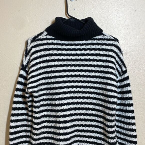 Gap Merino Wool Blend Turtleneck Sweater Stripes size XS - Picture 5 of 9